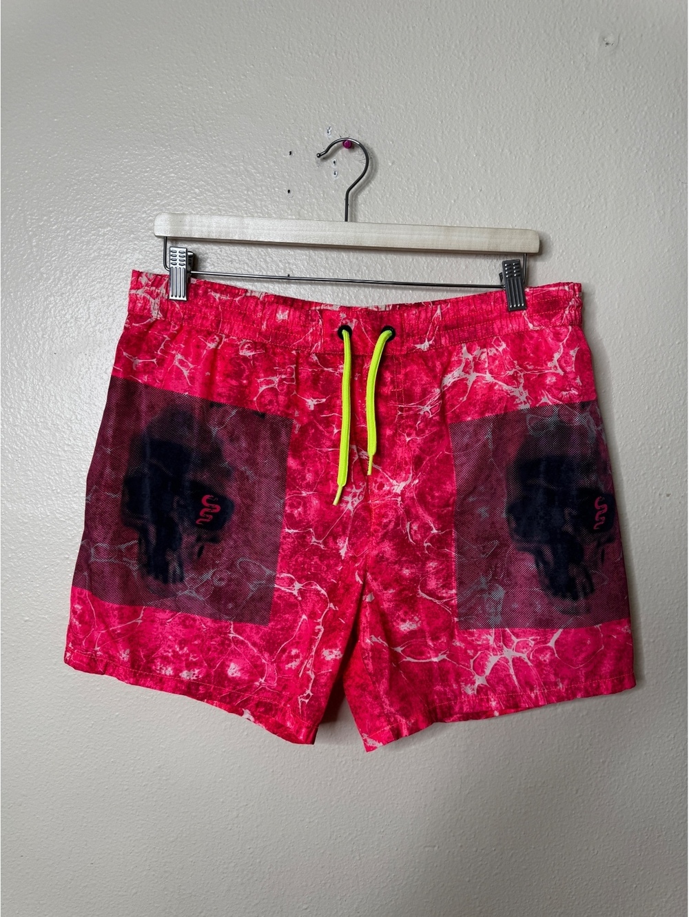 Diesel Beachwear Swim Trunks Men’s M Pink Marble Print Mesh Lined Shorts